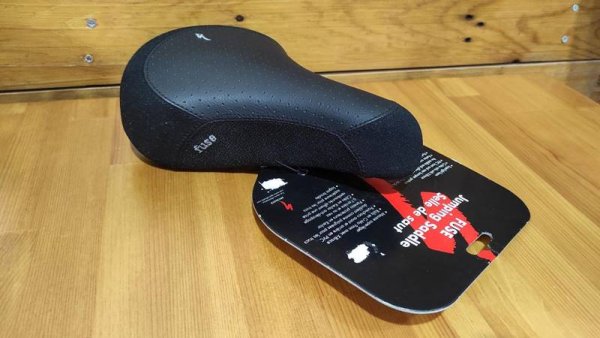 NOS NIB &Sigma;έ&lambda;&alpha; Specialized FUSE Jumping Seat with CR-MO Rails 9mm