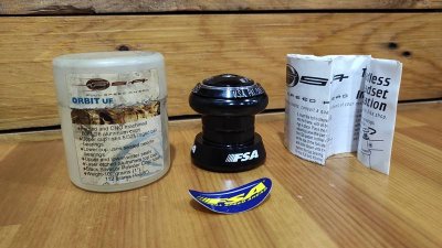 NOS NIB &Pi;&omicron;&tau;ή&rho;&iota;&alpha; &Pi;&iota;&rho;&omicron;&upsilon;&nu;&iota;&omicron;ύ FSA Orbit Threadless ALLOY Headset 1 1/8 Black
